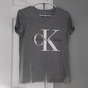 calvin klein logo t shirt